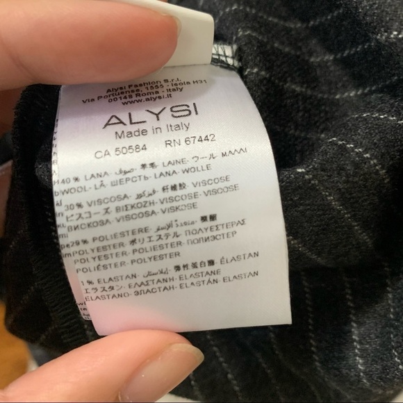 Alysi Italian Wool Pinstripe Short Sleeve Crewneck Top in Black and White sz 8 - Picture 6 of 6